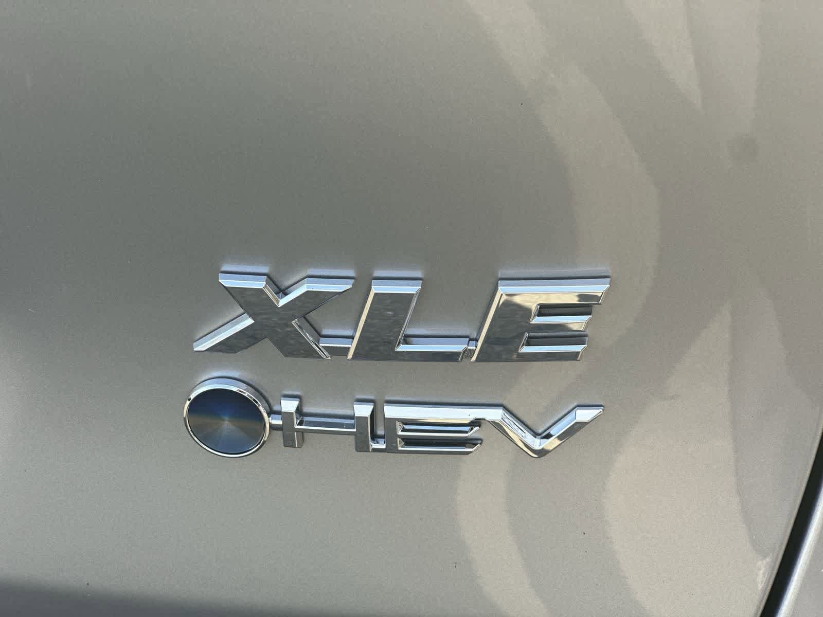 Thumbnail: 2025 Toyota RAV4 - 16