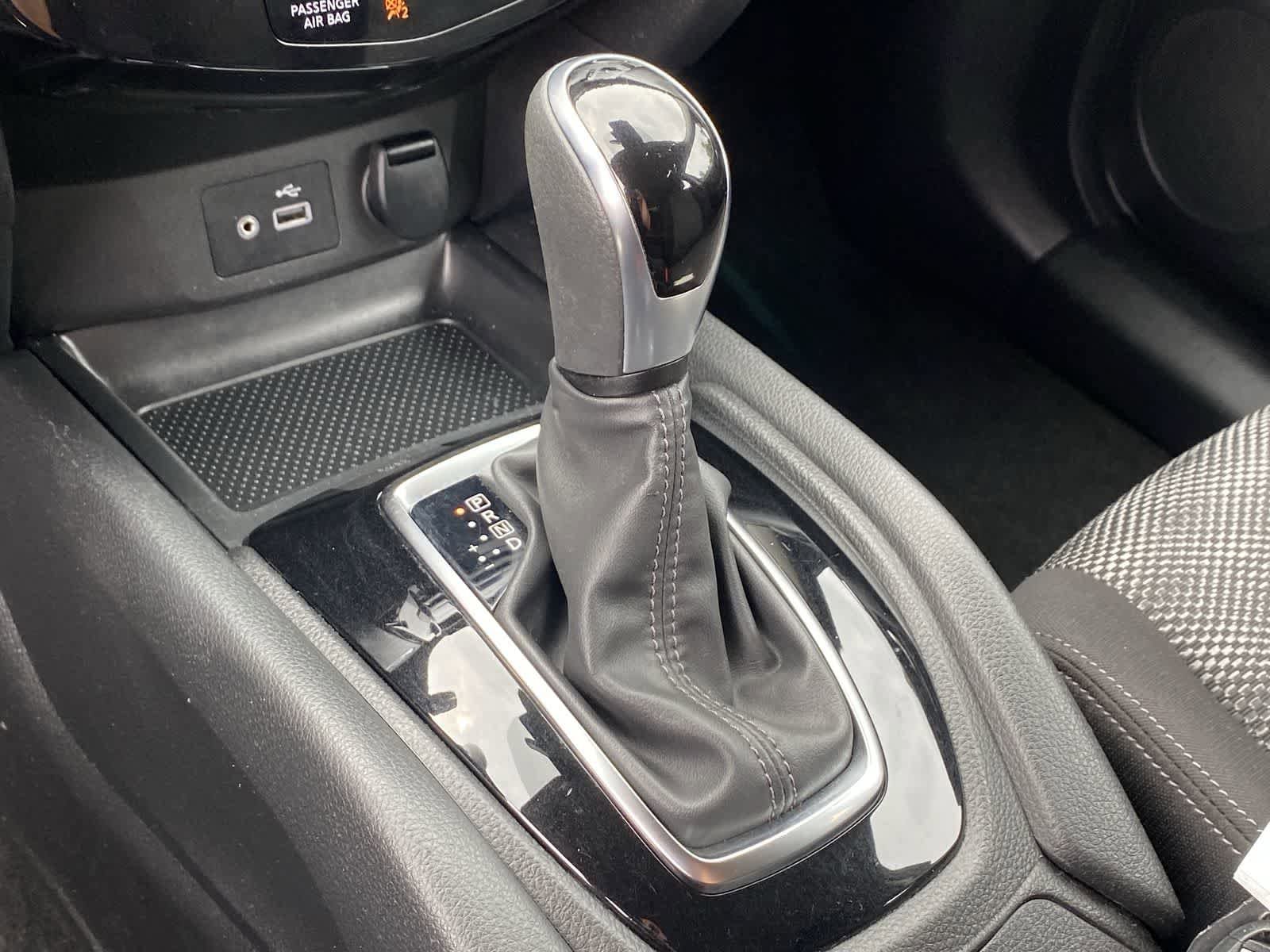 Thumbnail: 2019 Nissan Rogue Sport - 28