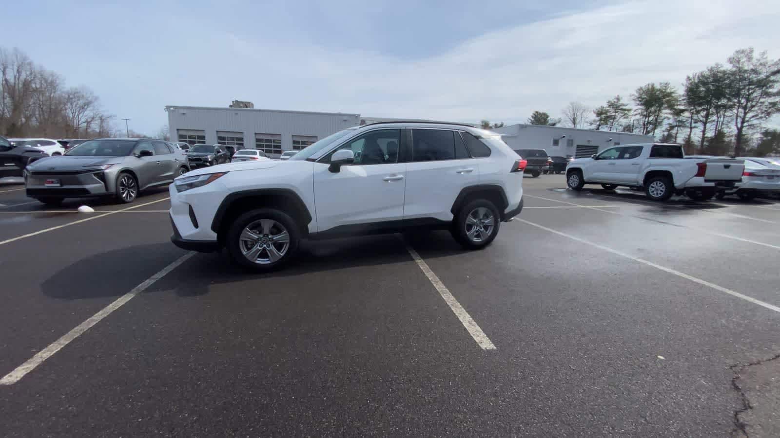 Thumbnail: 2025 Toyota RAV4 - 6