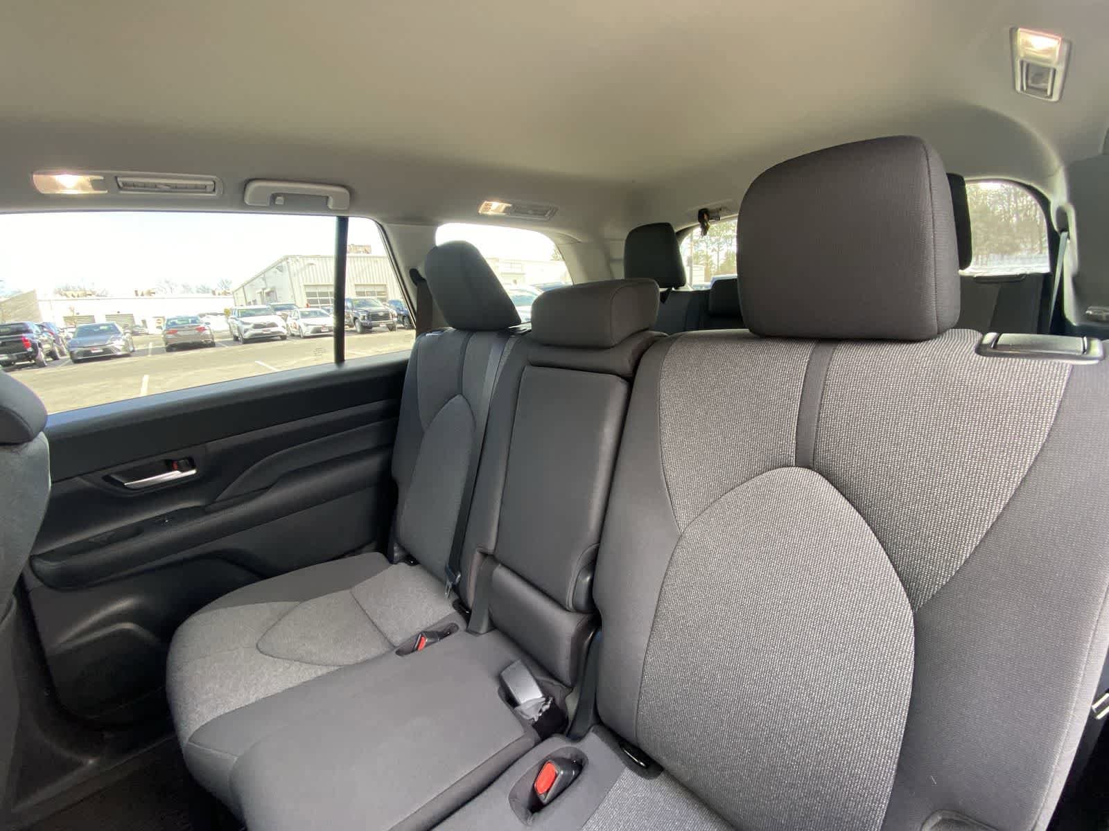 Thumbnail: 2026 Toyota Grand Highlander - 27