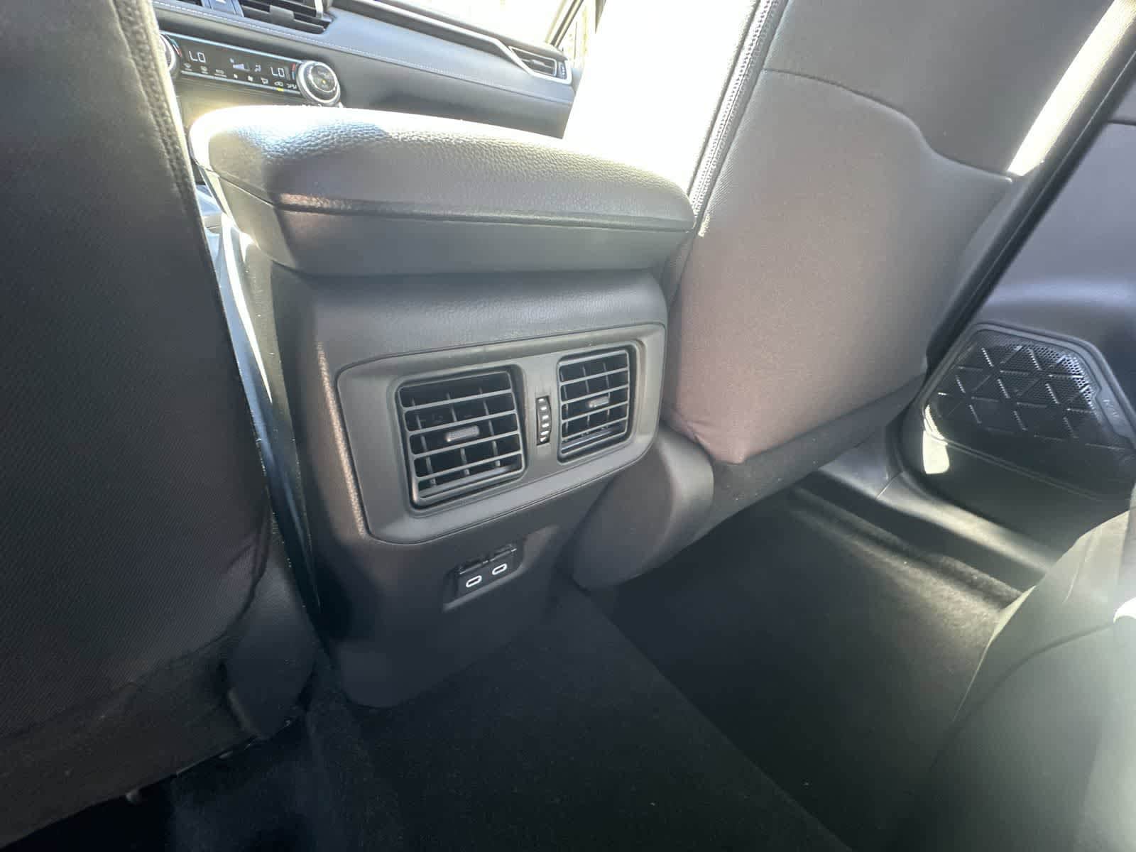 Thumbnail: 2025 Toyota RAV4 - 27