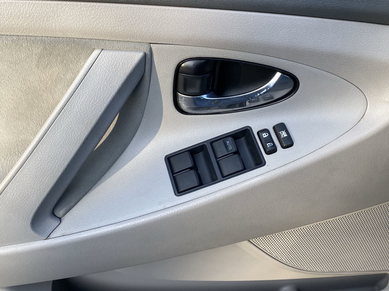 Thumbnail: 2008 Toyota Camry - 16