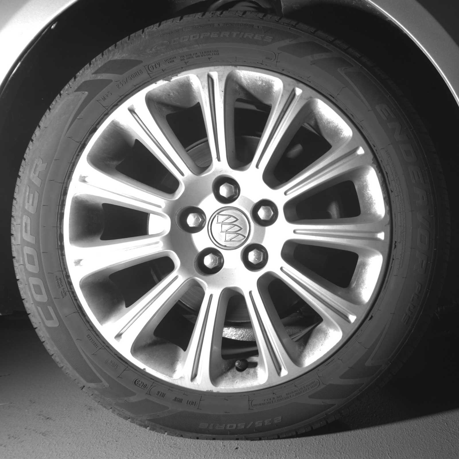 Thumbnail: 2013 Buick LaCrosse - 10