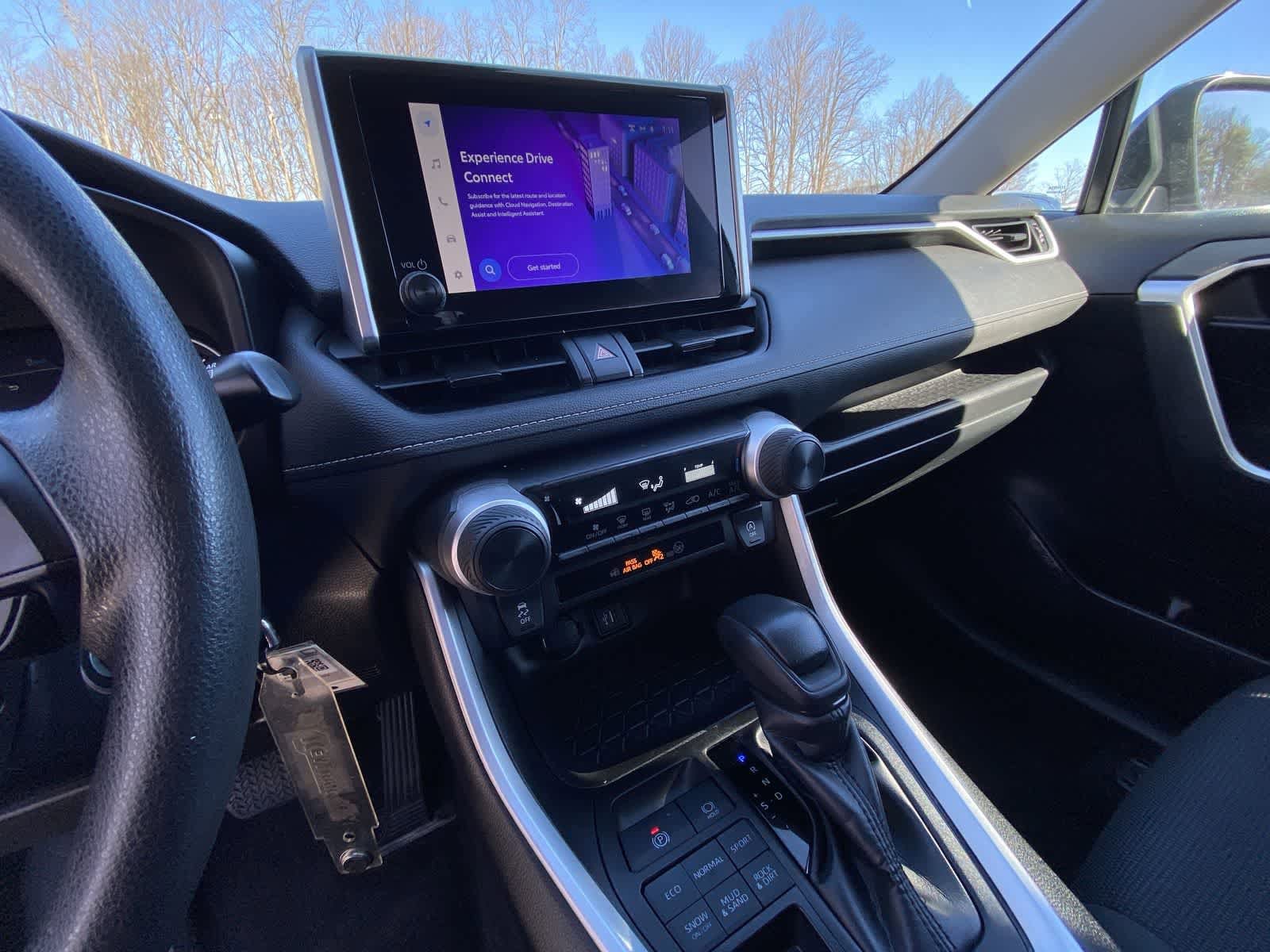 Thumbnail: 2023 Toyota RAV4 - 27