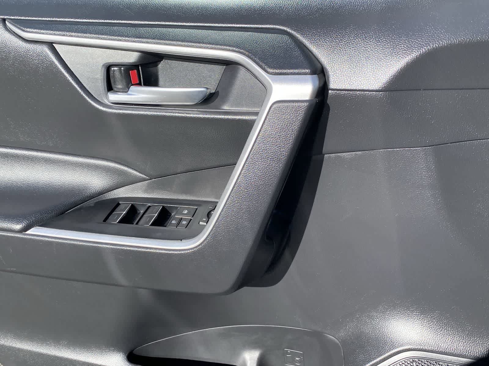 Thumbnail: 2024 Toyota RAV4 - 23