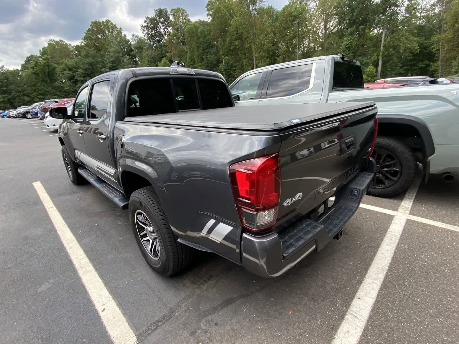 Thumbnail: 2021 Toyota Tacoma - 9