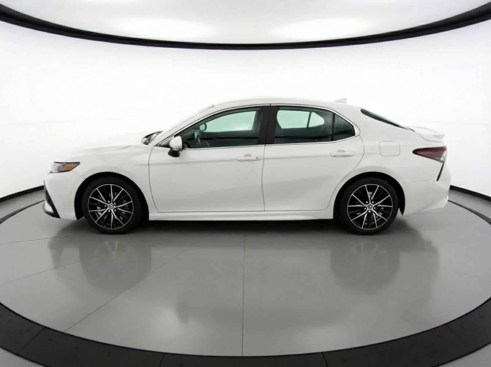 Thumbnail: 2023 Toyota Camry - 5