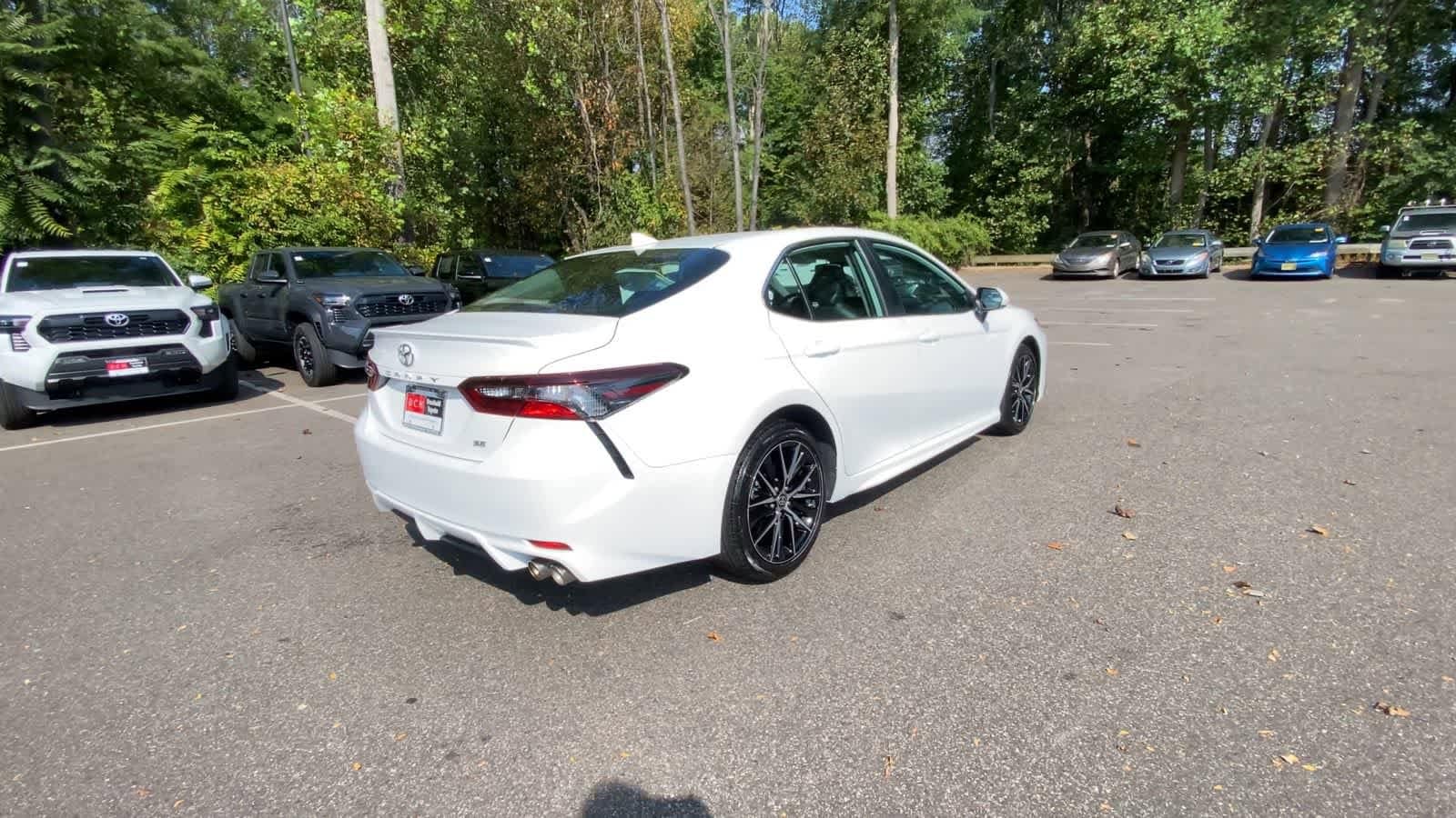 Thumbnail: 2024 Toyota Camry - 8