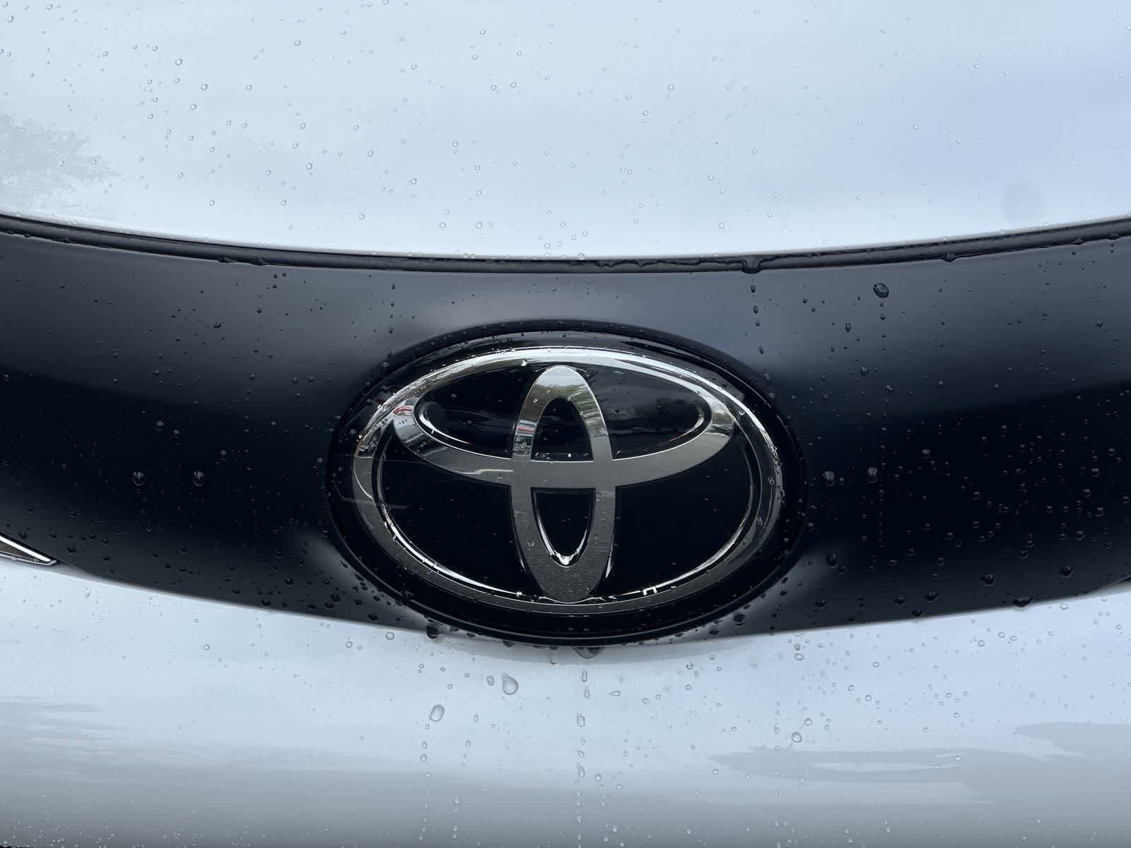 Thumbnail: 2026 Toyota Sienna - 12