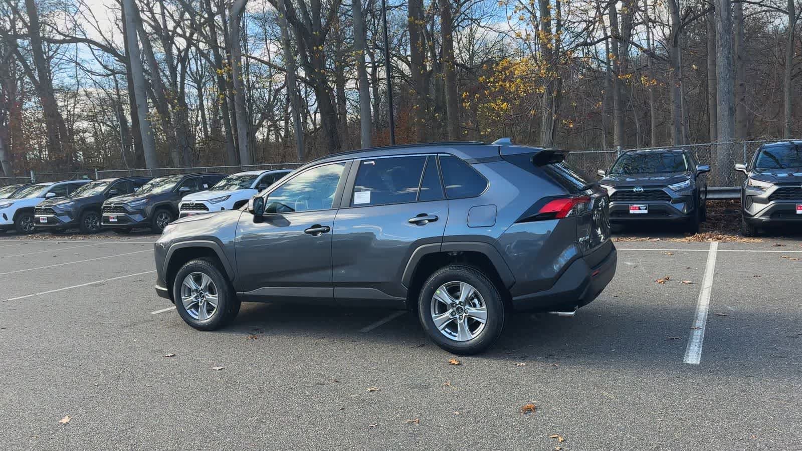 Thumbnail: 2025 Toyota RAV4 - 6