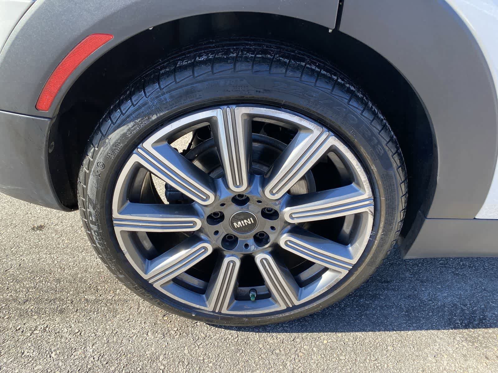 Thumbnail: 2023 MINI Cooper Clubman - 18