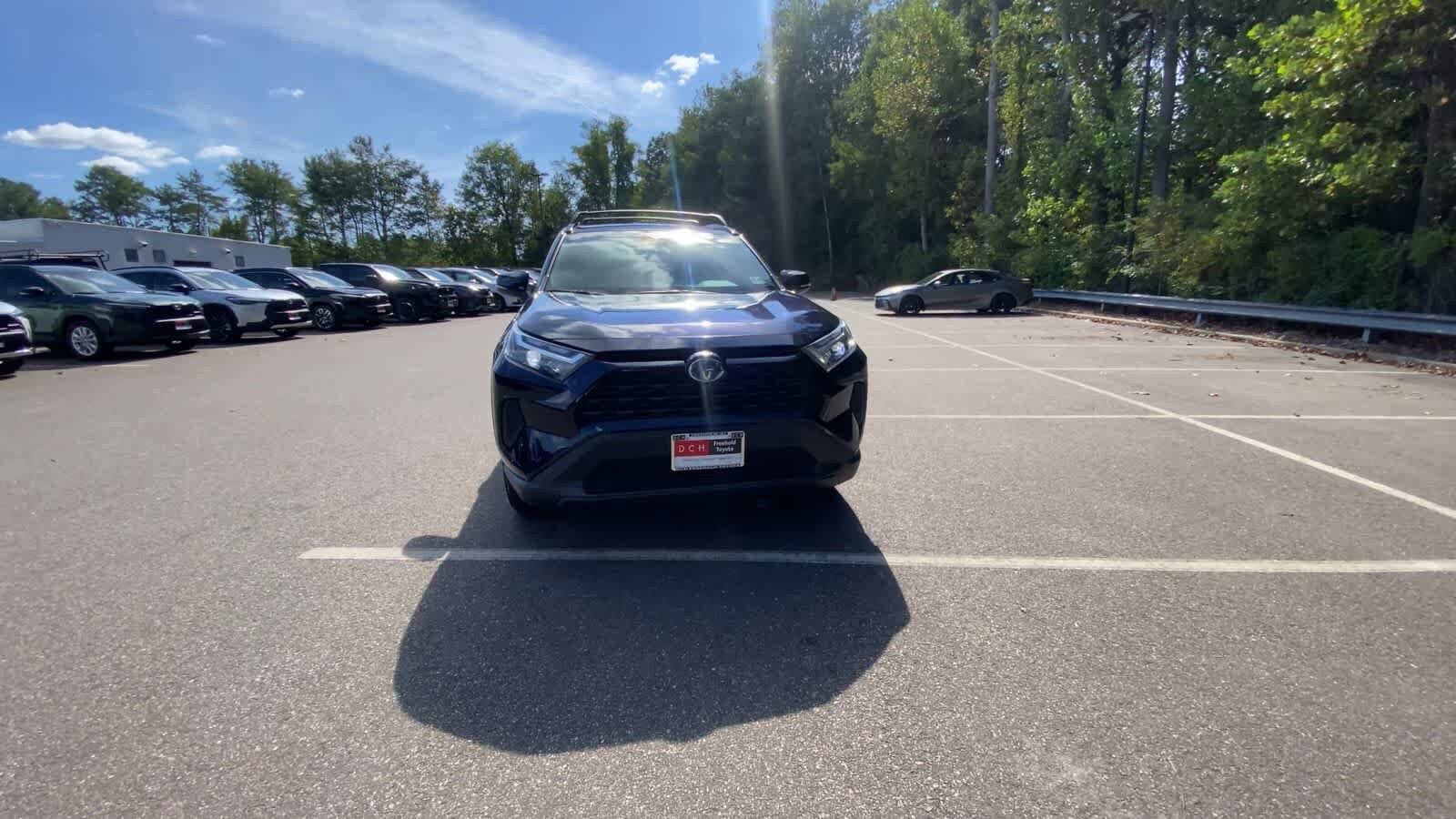 2023 Toyota RAV4 Hybrid XLE photo 3