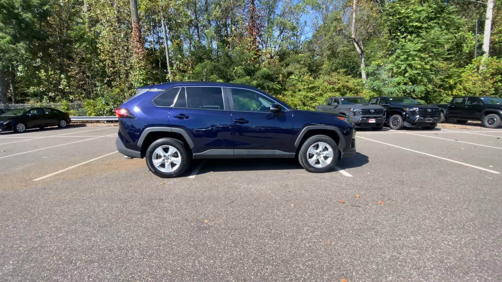 Thumbnail: 2021 Toyota RAV4 - 9