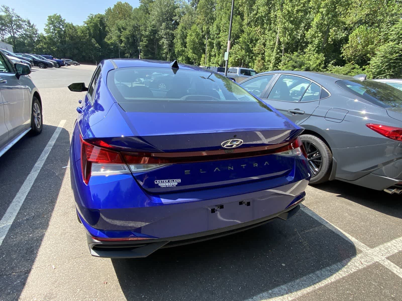 Thumbnail: 2023 Hyundai Elantra - 8