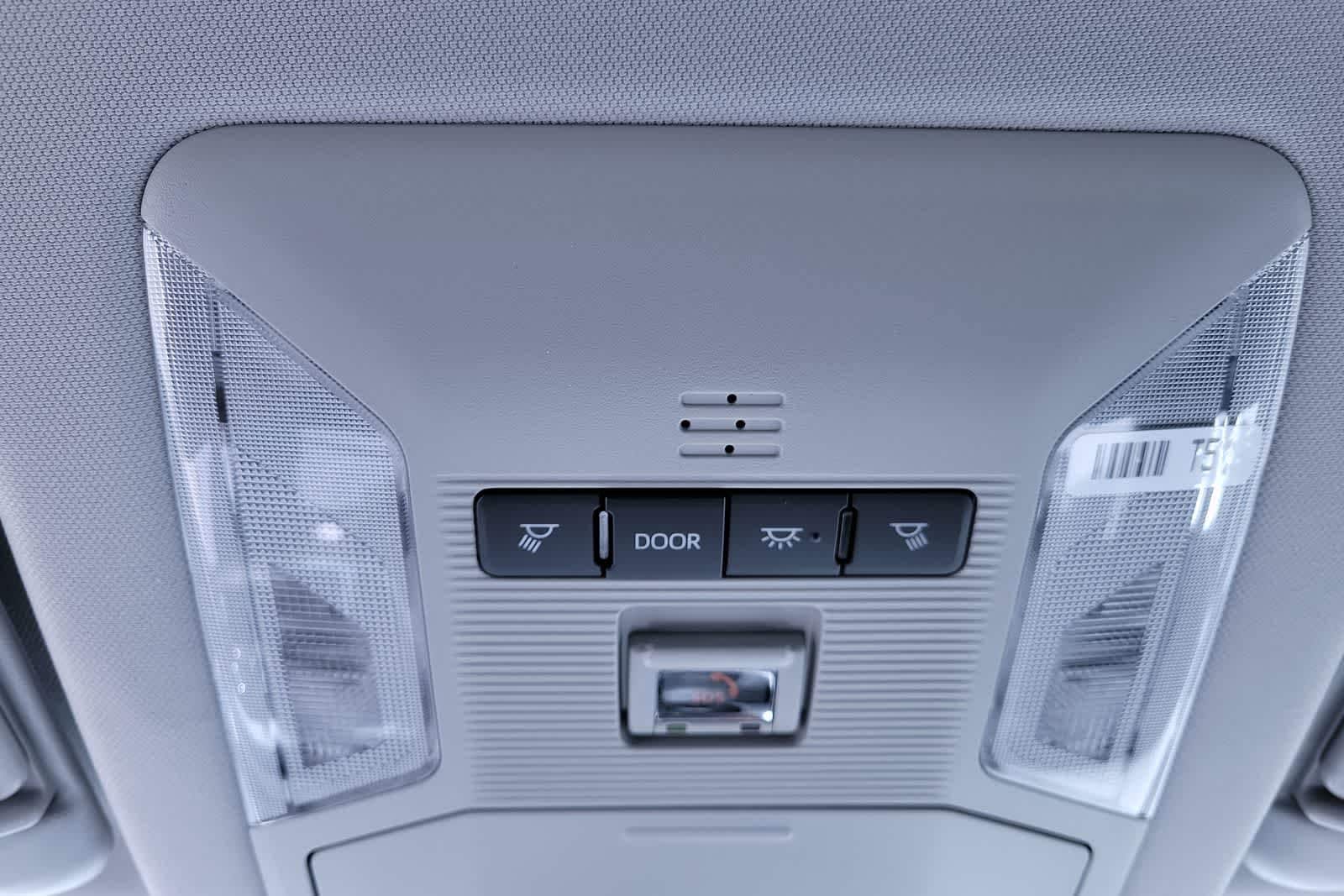 2025 Toyota RAV4 XLE 22