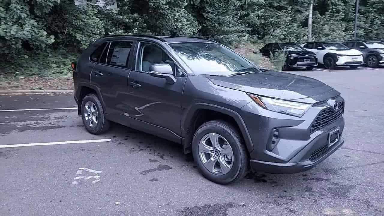 Thumbnail: 2025 Toyota RAV4 - 2