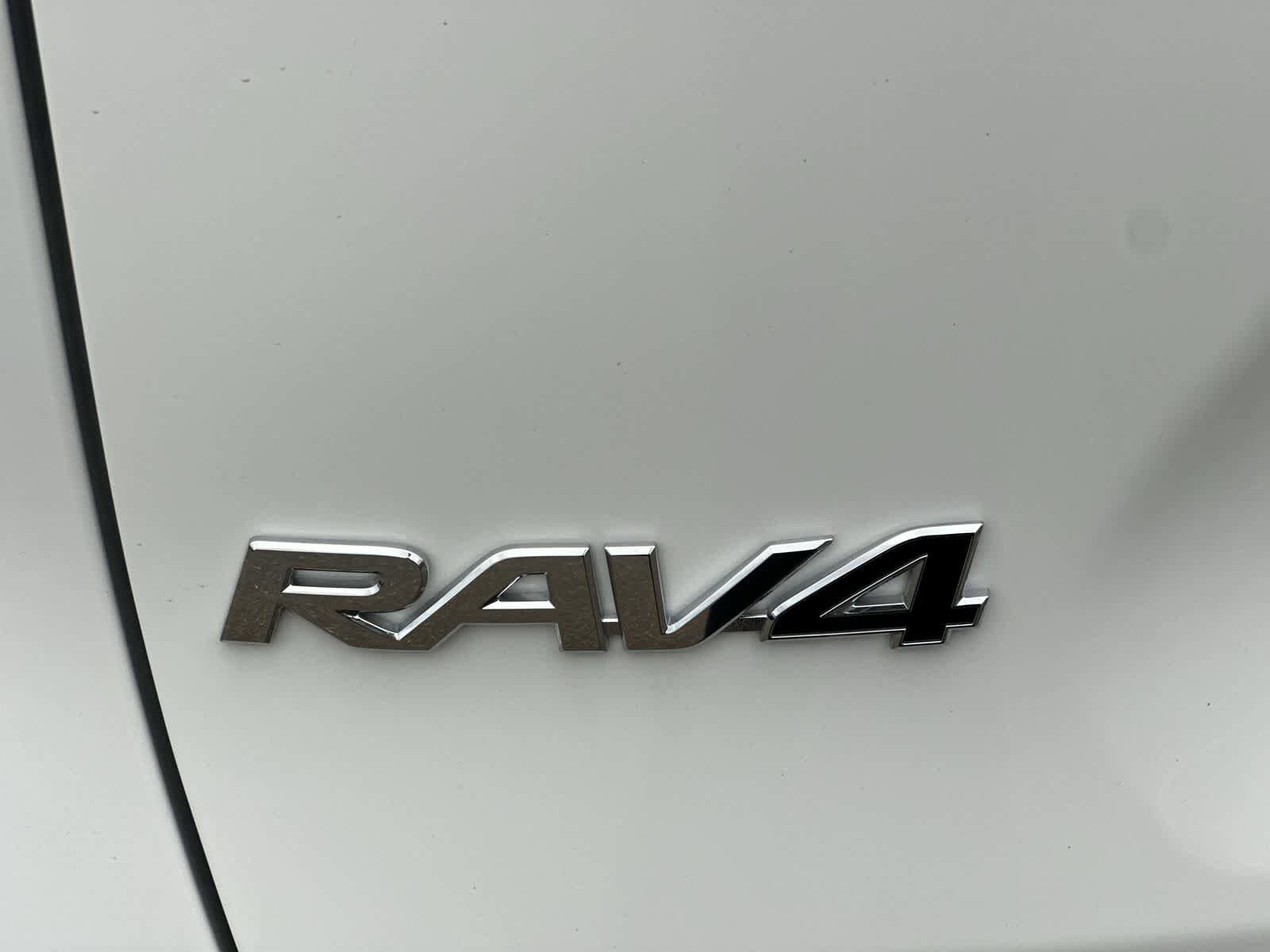 Thumbnail: 2025 Toyota RAV4 - 15