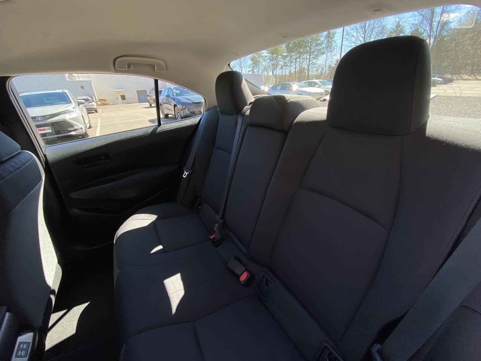 Thumbnail: 2025 Toyota Corolla - 25