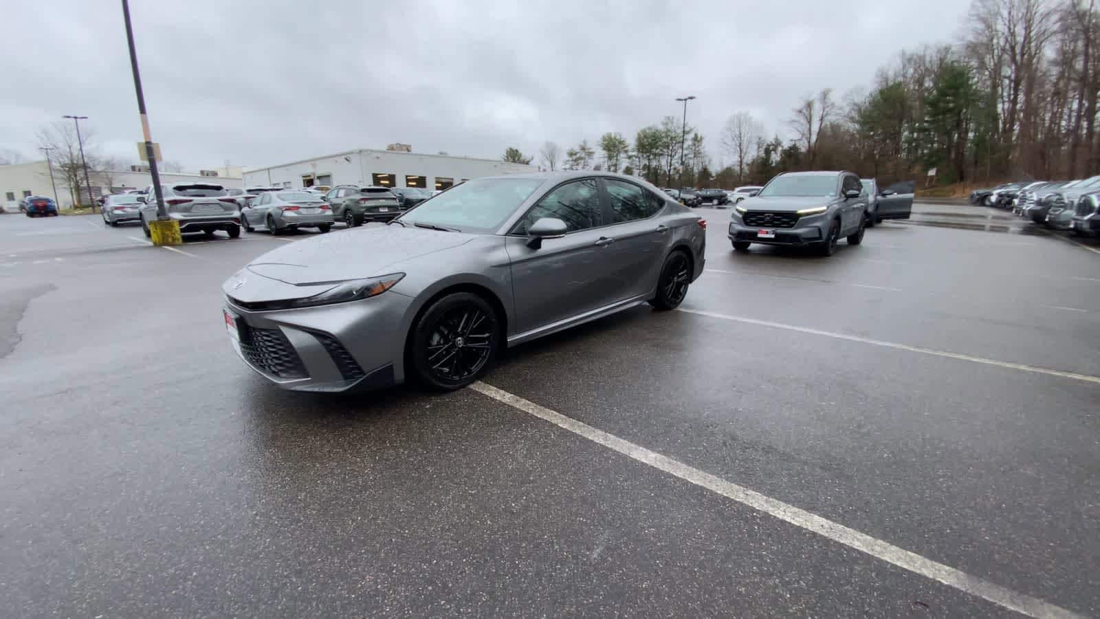 Thumbnail: 2025 Toyota Camry - 9