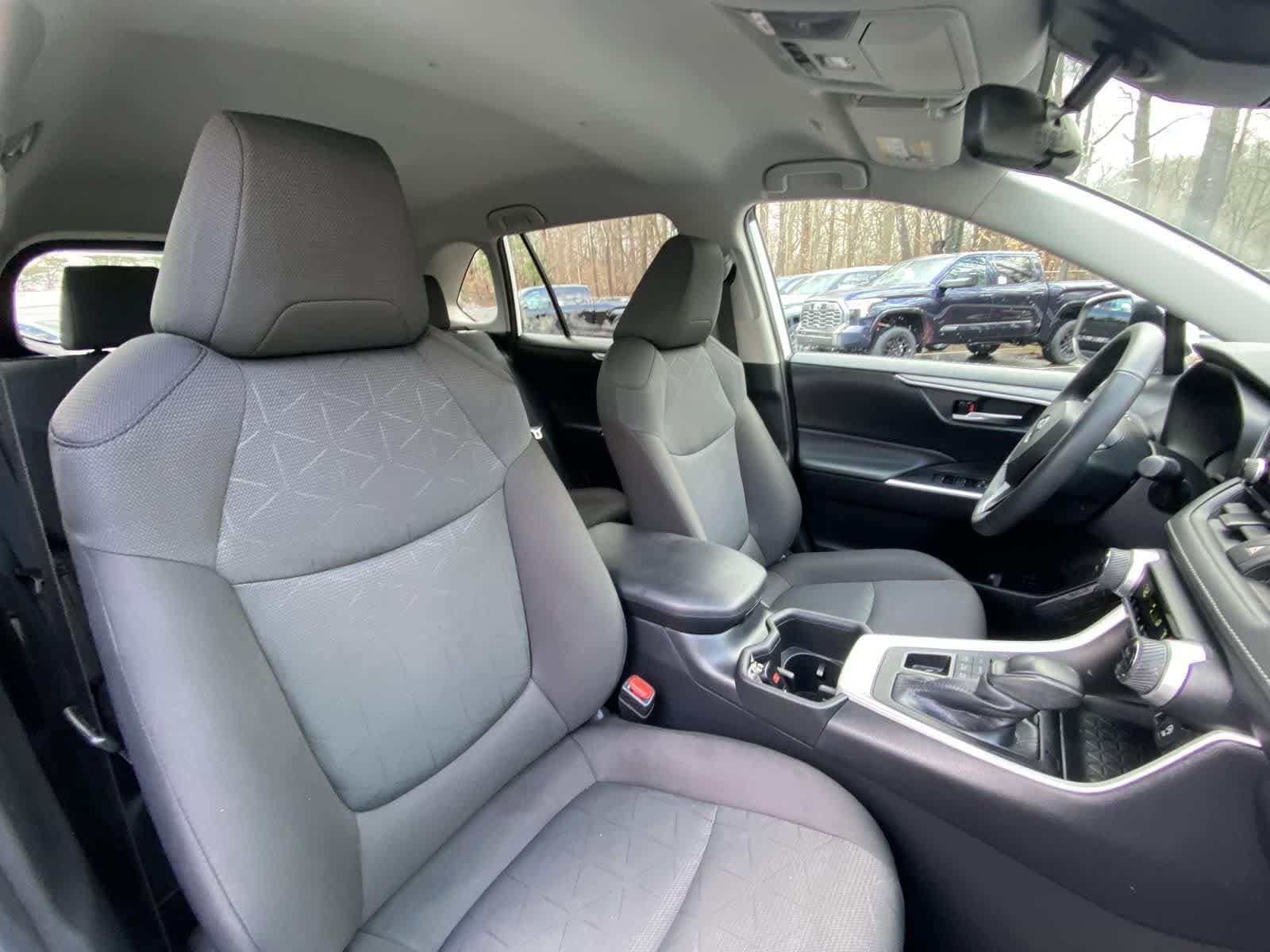 Thumbnail: 2024 Toyota RAV4 - 29