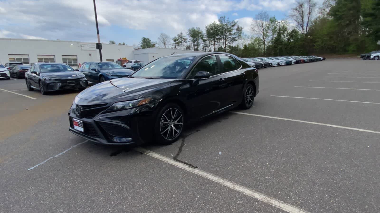 Thumbnail: 2024 Toyota Camry - 3