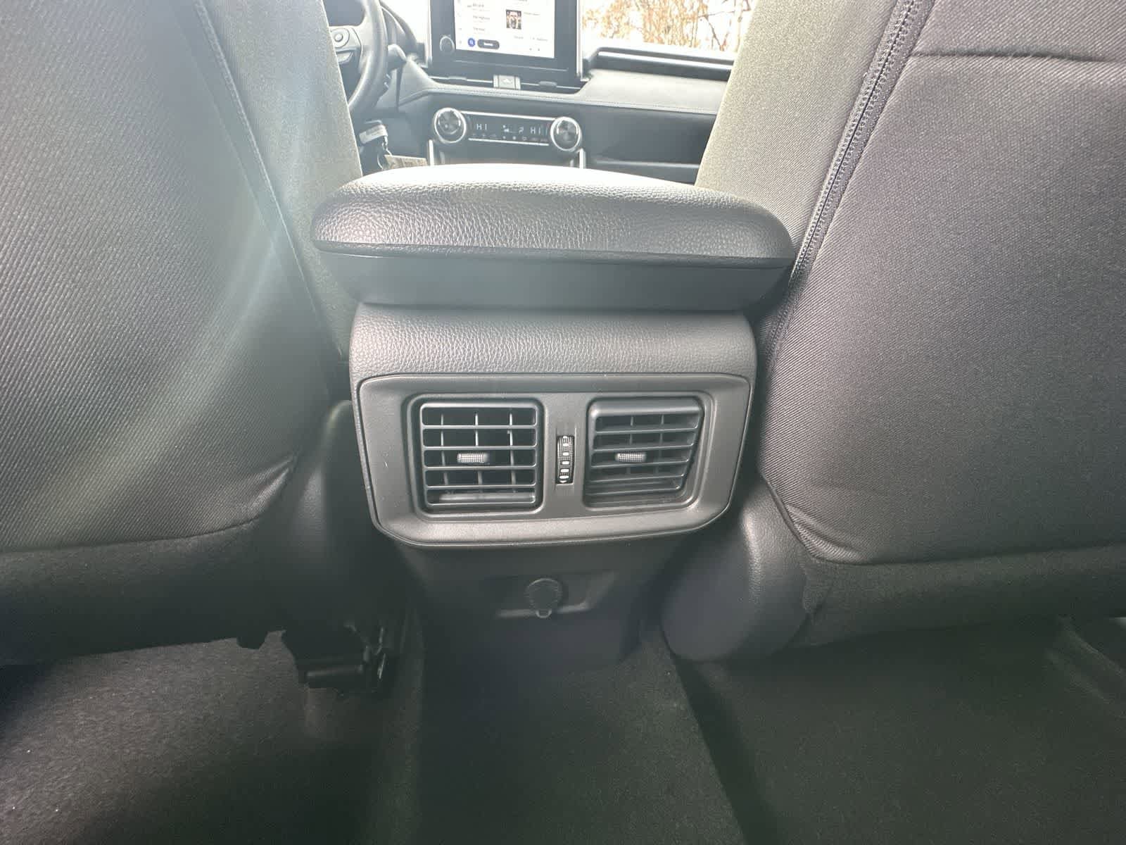 Thumbnail: 2025 Toyota RAV4 - 27