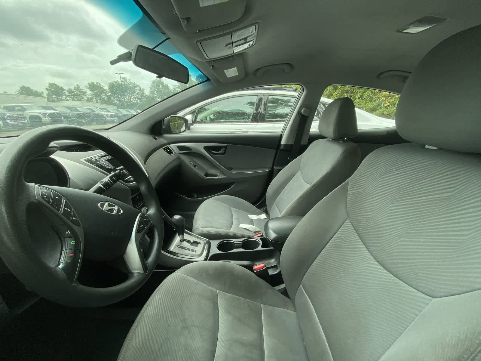 Thumbnail: 2013 Hyundai Elantra - 9