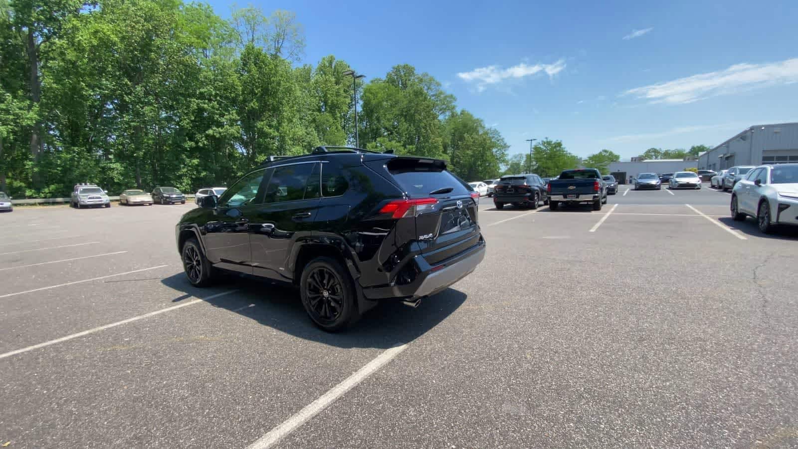 Thumbnail: 2024 Toyota RAV4 - 11
