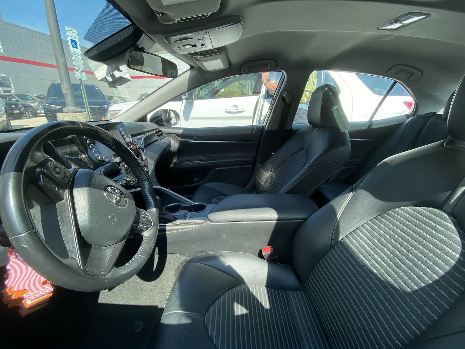 Thumbnail: 2023 Toyota Camry - 10