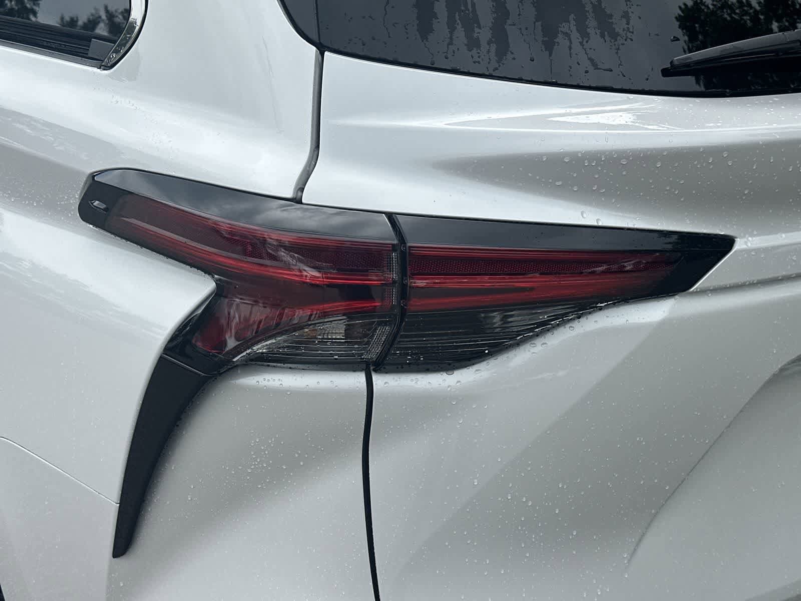Thumbnail: 2026 Toyota Sienna - 18