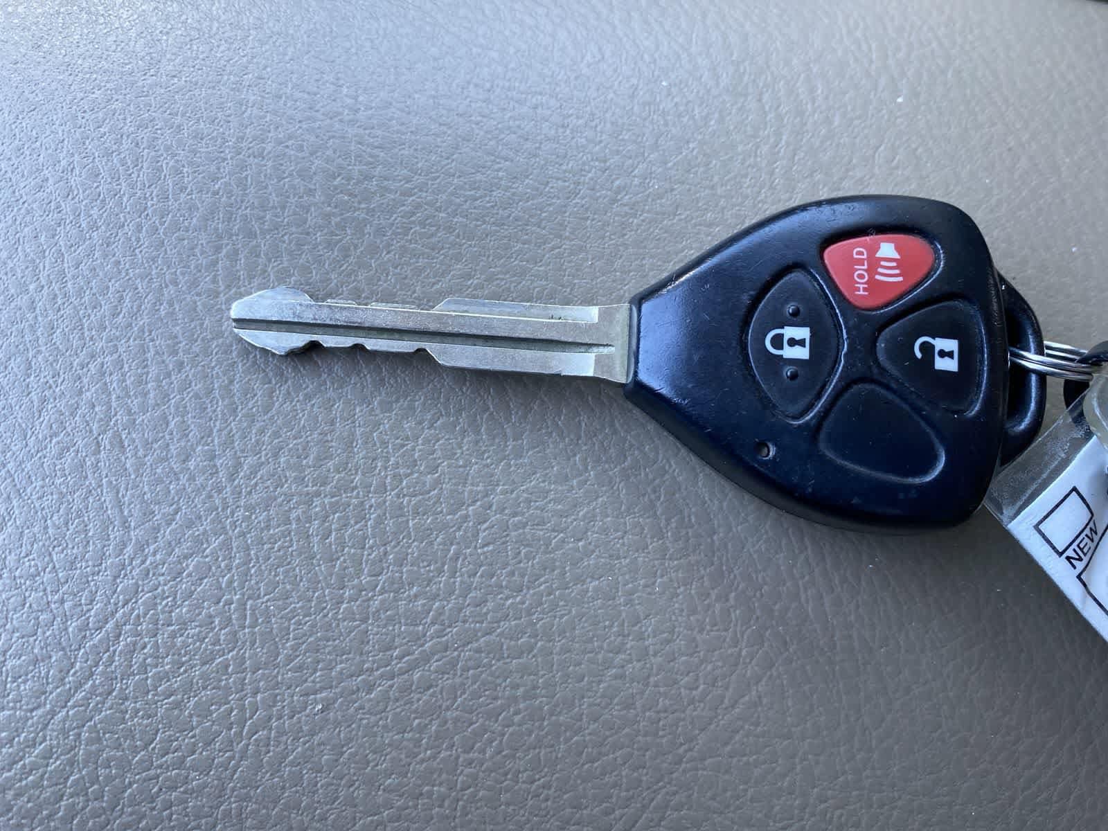 Thumbnail: 2011 Toyota RAV4 - 29