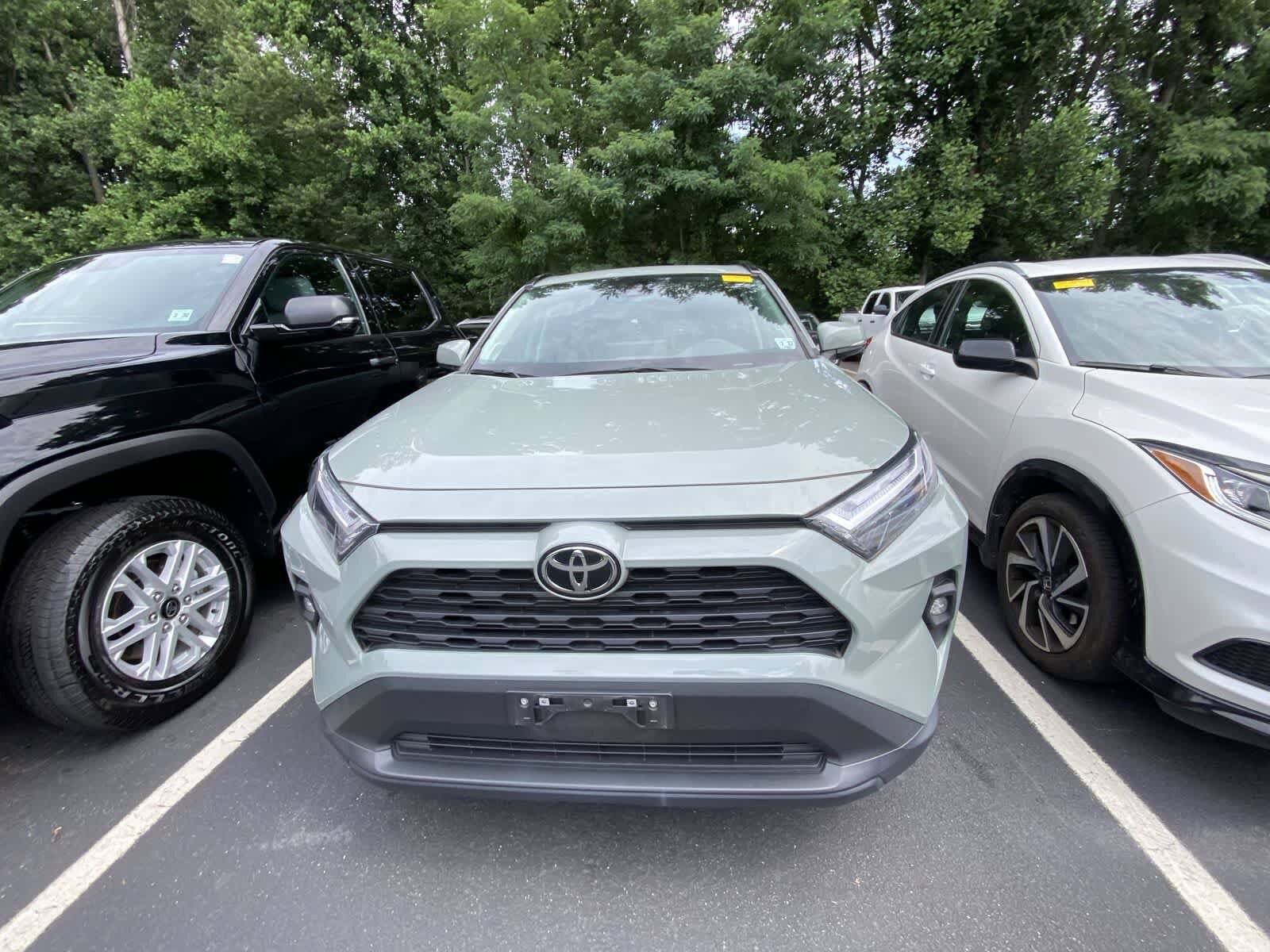Thumbnail: 2022 Toyota RAV4 - 2