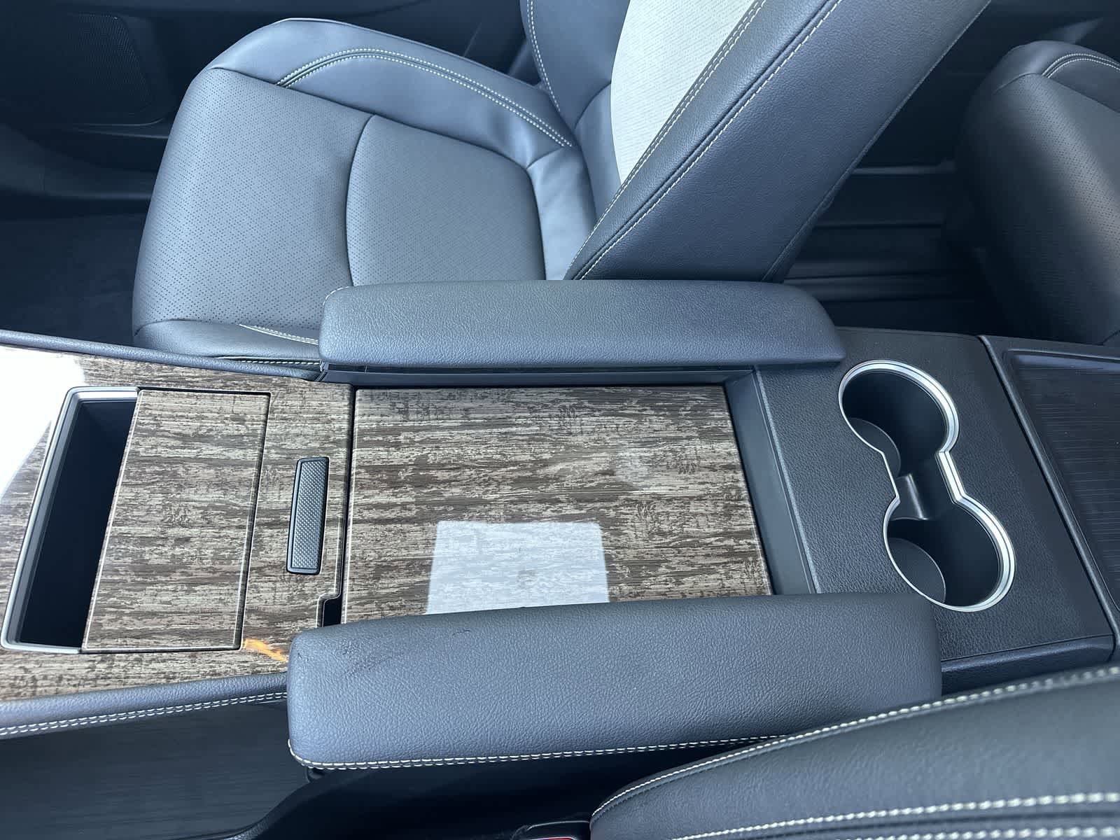 Thumbnail: 2026 Toyota Sienna - 35