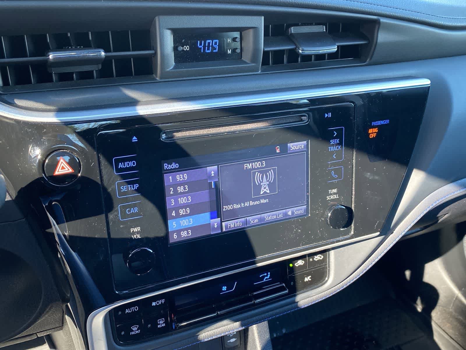 Thumbnail: 2018 Toyota Corolla - 29