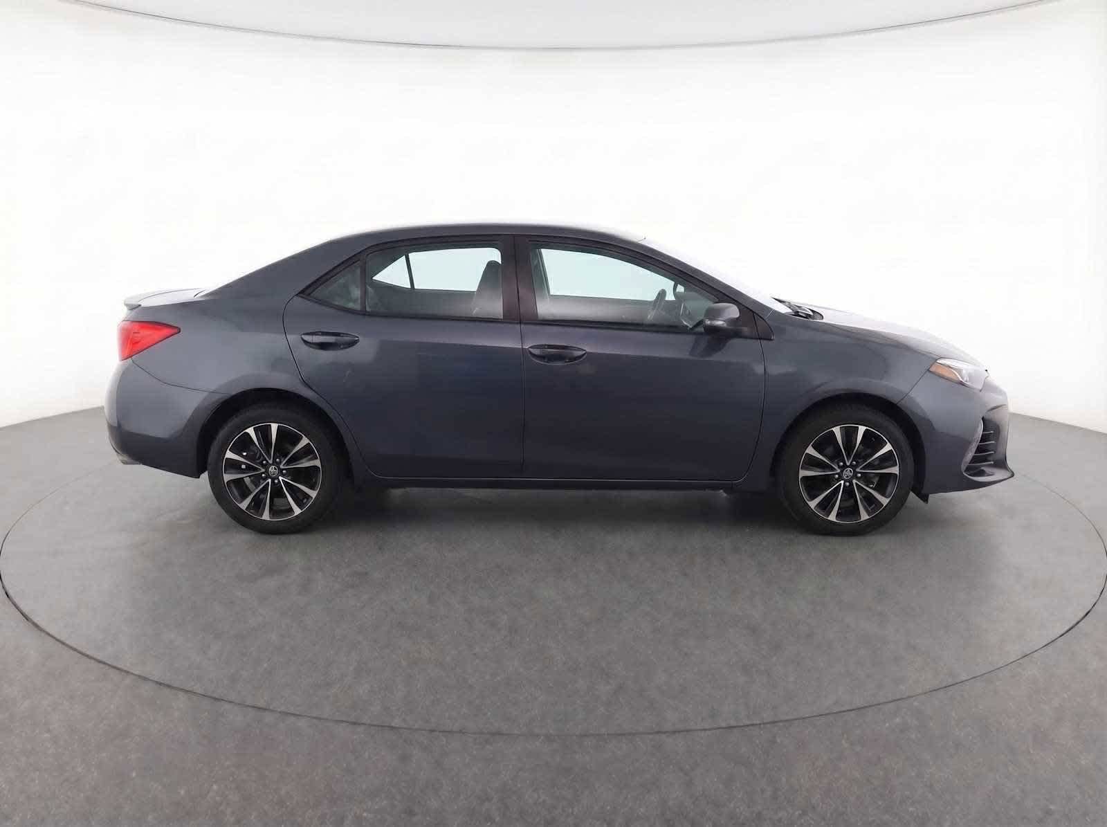 Thumbnail: 2017 Toyota Corolla - 8