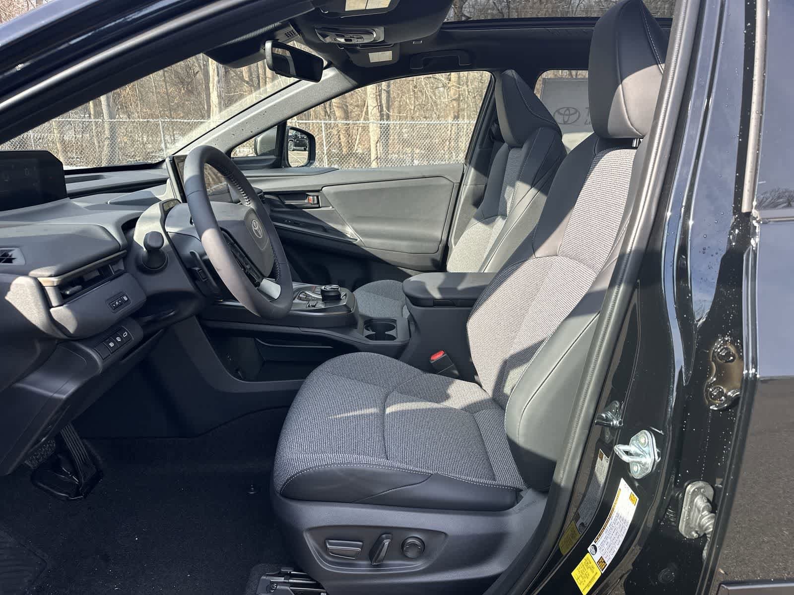 Thumbnail: 2026 Toyota bZ - 31