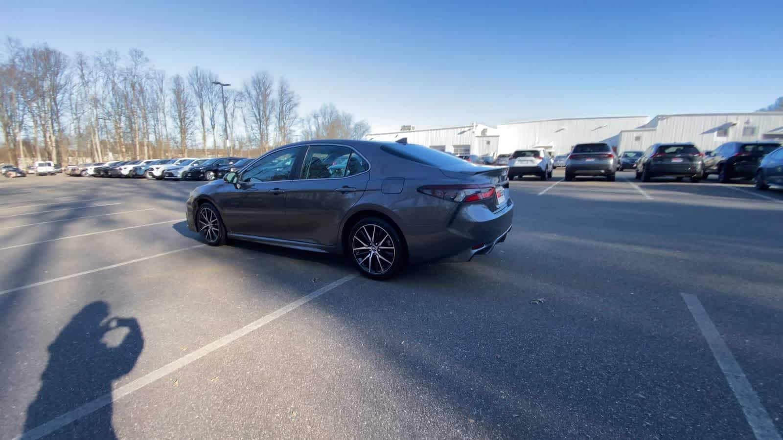 Thumbnail: 2023 Toyota Camry - 12