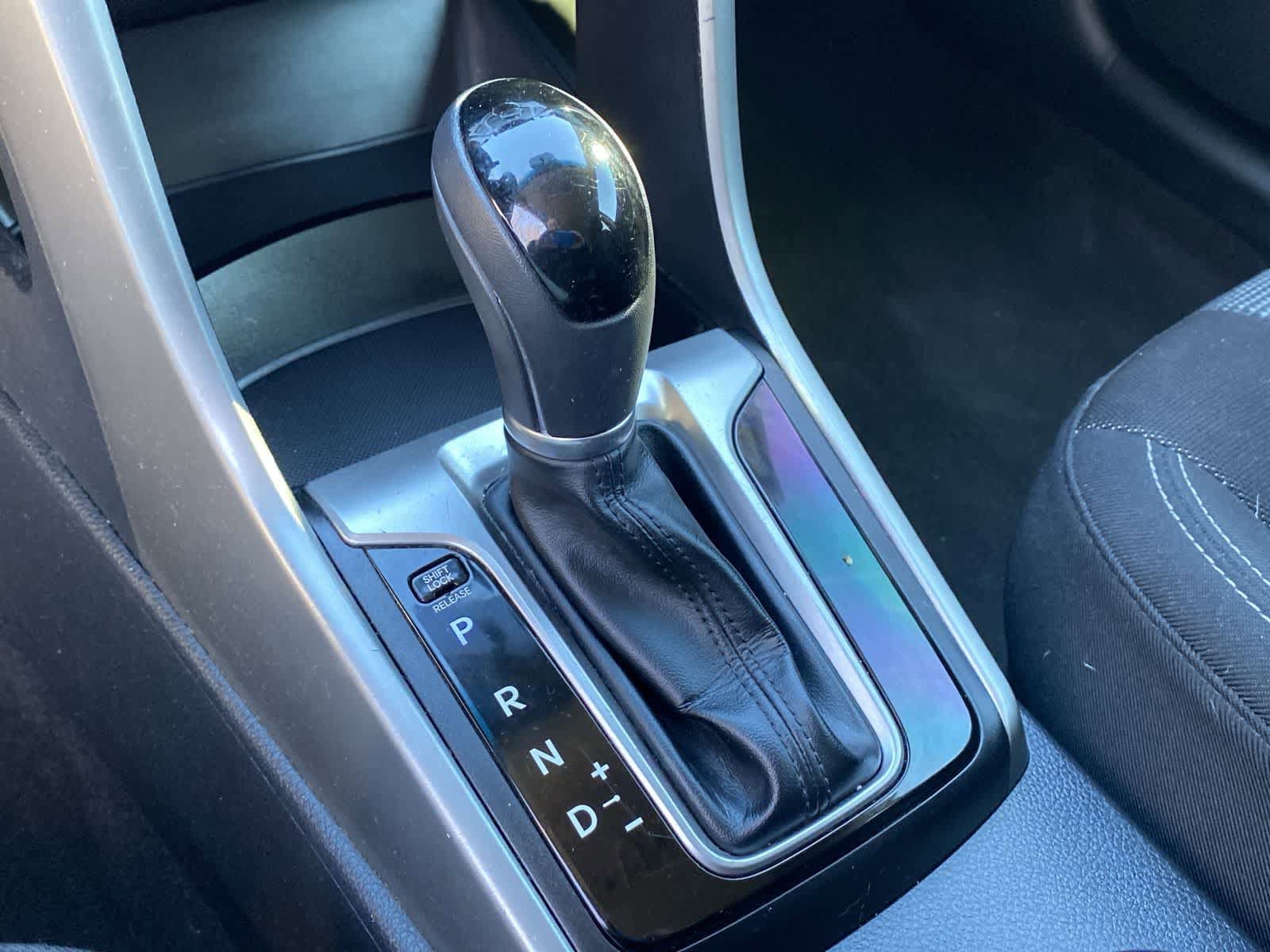 Thumbnail: 2016 Hyundai Elantra - 33