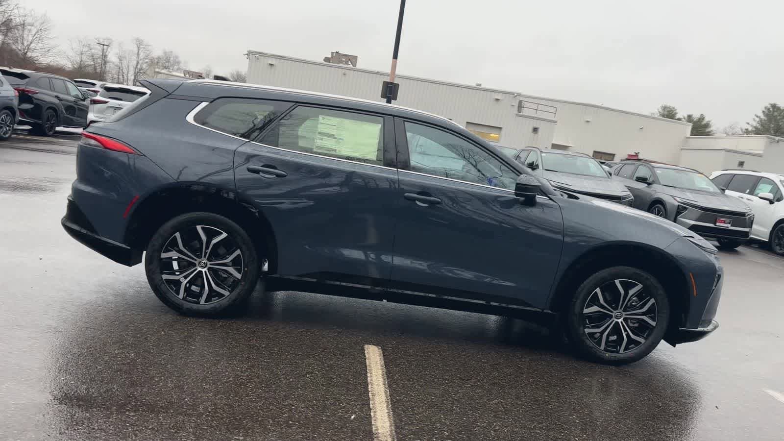 Thumbnail: 2026 Toyota Crown Signia - 9