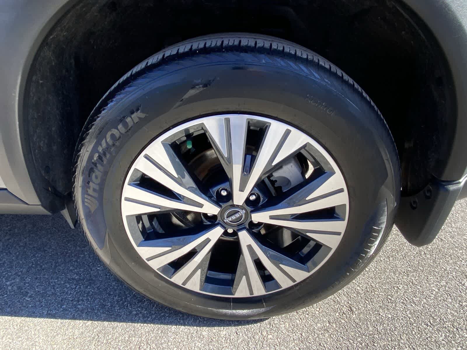 Thumbnail: 2023 Nissan Rogue - 24