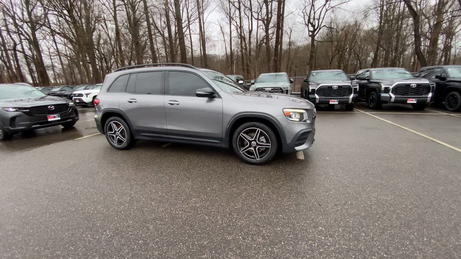 Thumbnail: 2021 Mercedes-Benz GLB - 6