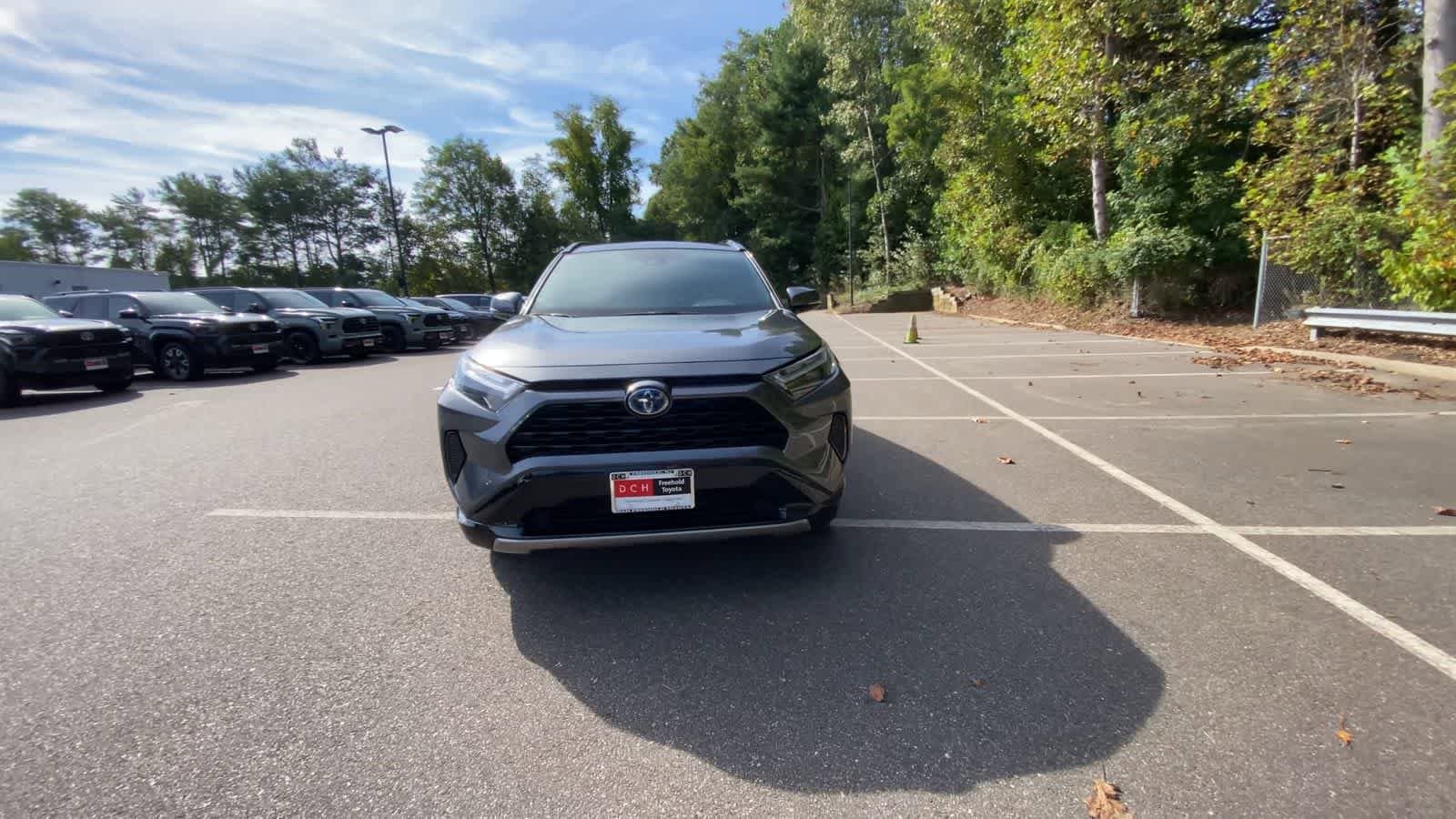 Thumbnail: 2022 Toyota RAV4 - 3