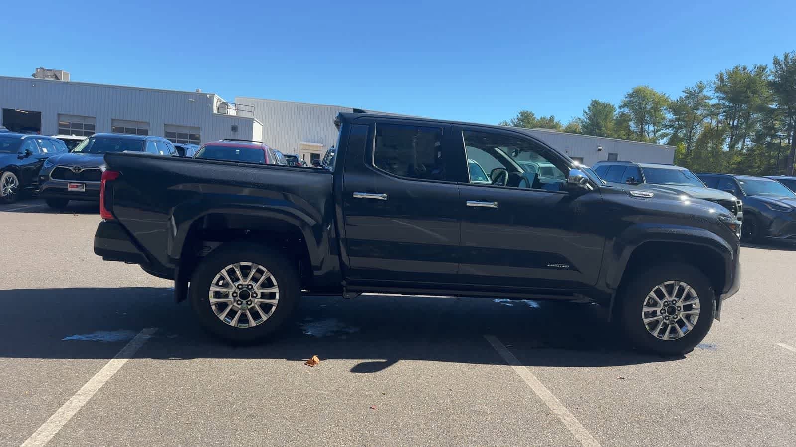 Thumbnail: 2025 Toyota Tacoma - 9