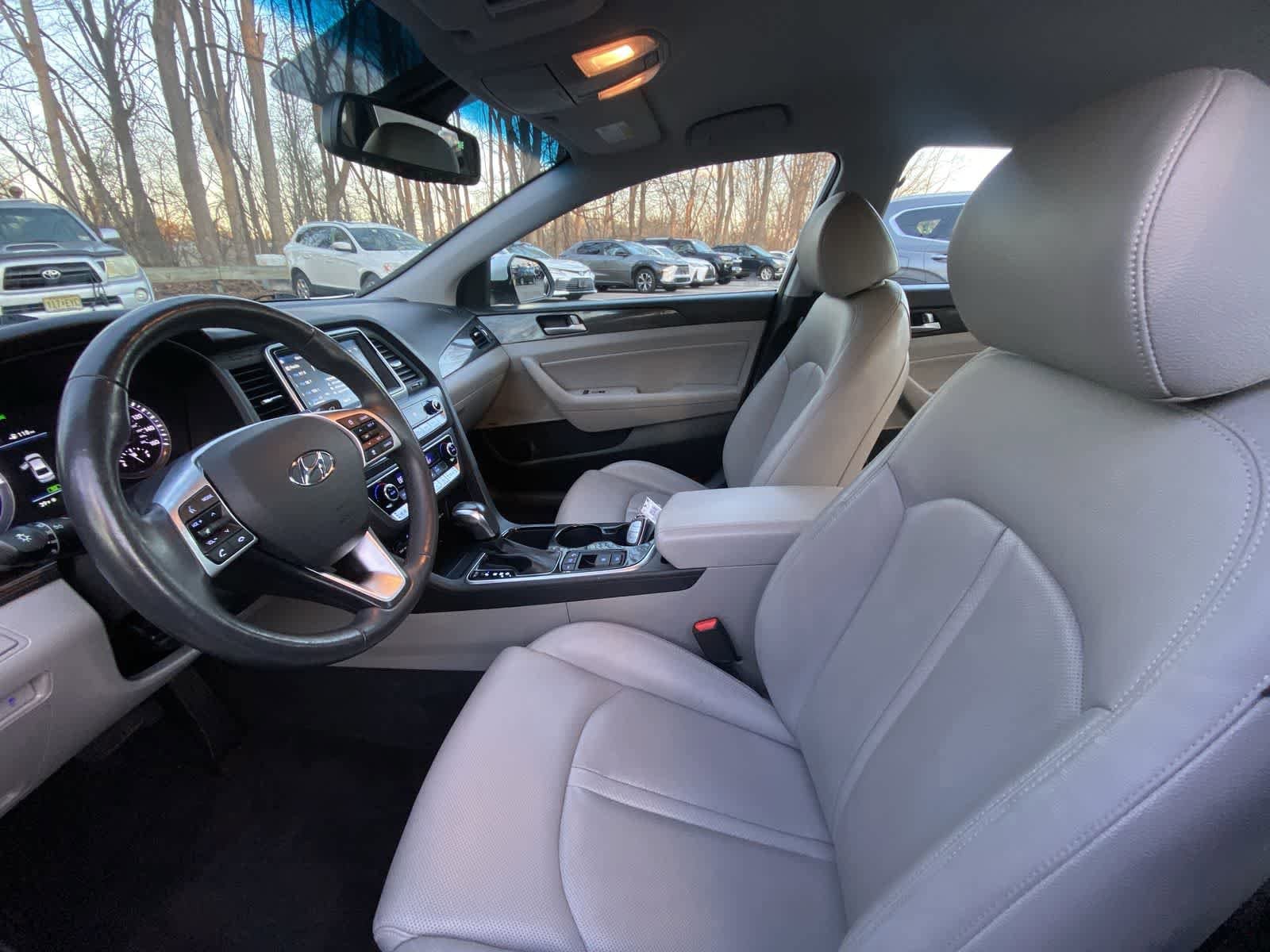 Thumbnail: 2019 Hyundai Sonata - 24