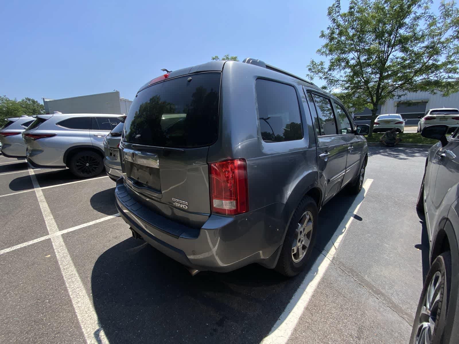 Thumbnail: 2010 Honda Pilot - 6