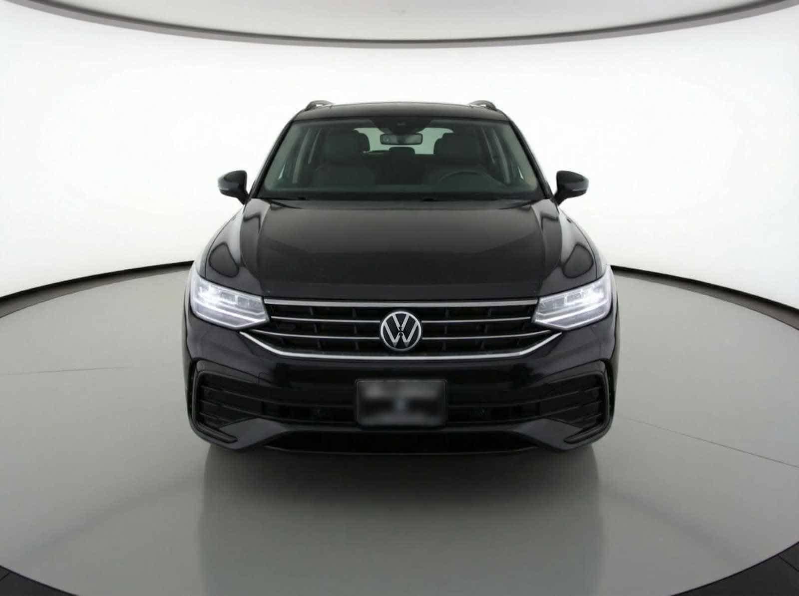 Thumbnail: 2022 Volkswagen Tiguan - 2