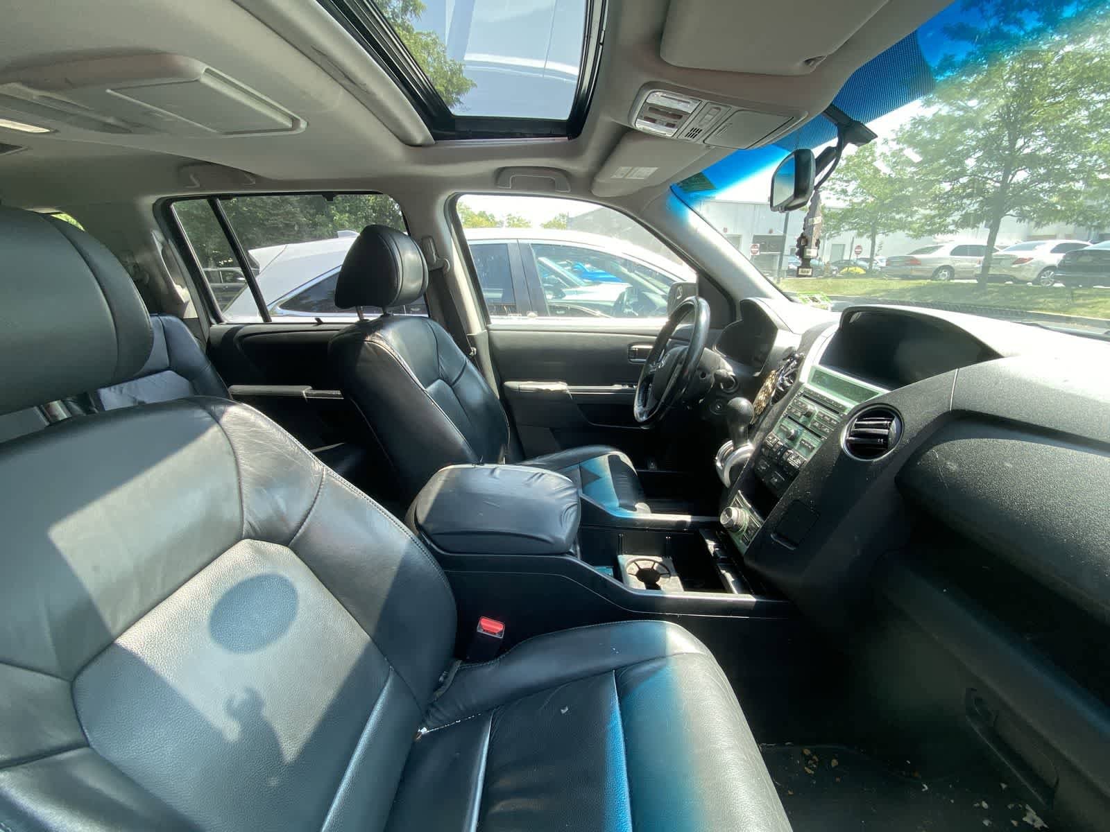 Thumbnail: 2010 Honda Pilot - 4
