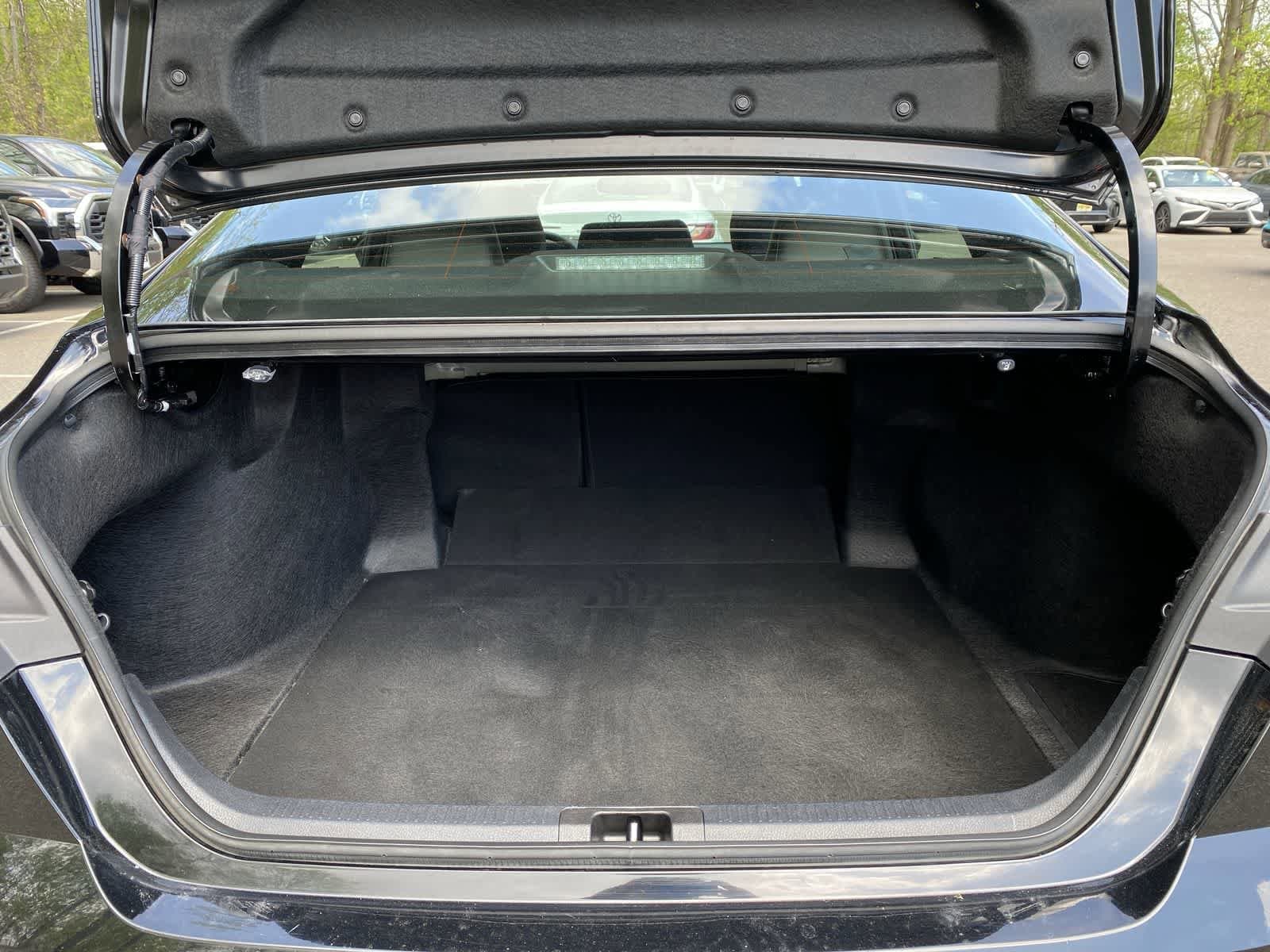 Thumbnail: 2025 Toyota Camry - 13