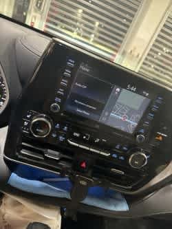 Thumbnail: 2022 Toyota Highlander - 18