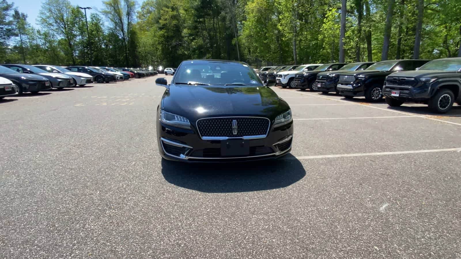 Thumbnail: 2019 Lincoln MKZ - 3